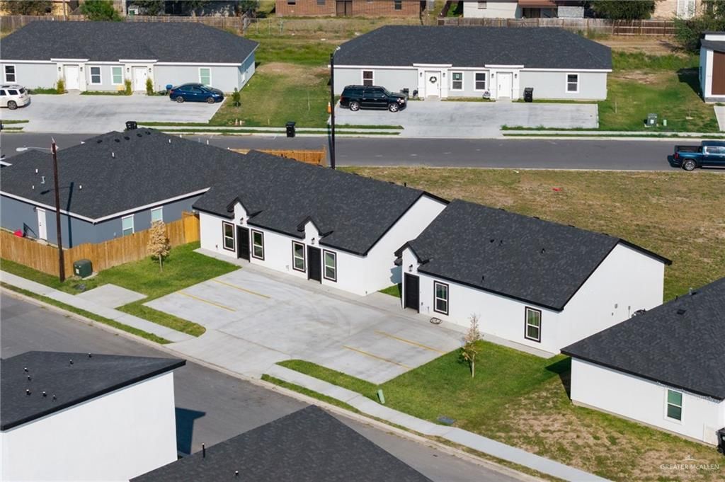 905 Crestview Street, Weslaco, TX 78599