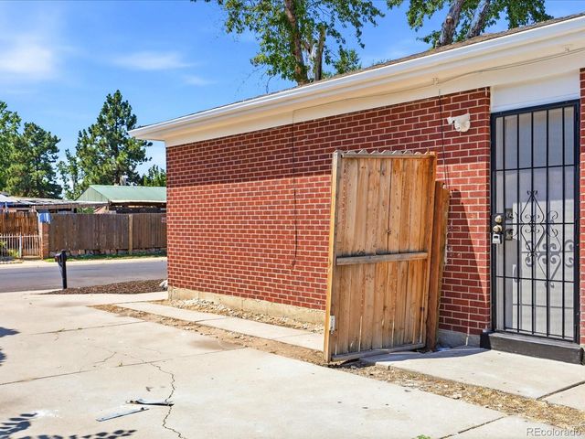 12265 E 55th Avenue, Denver, CO 80239