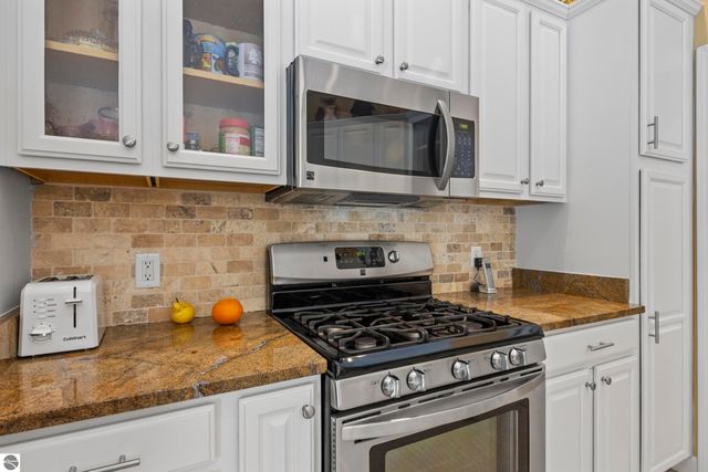 2934 Ridge Trail Drive, Traverse City, MI 49684