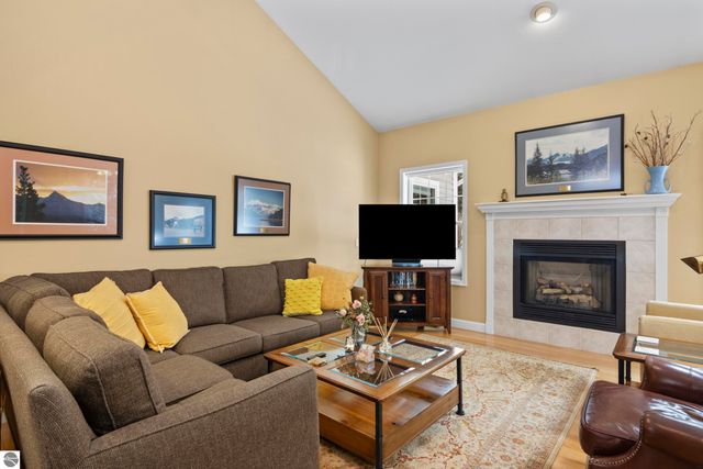 2934 Ridge Trail Drive, Traverse City, MI 49684