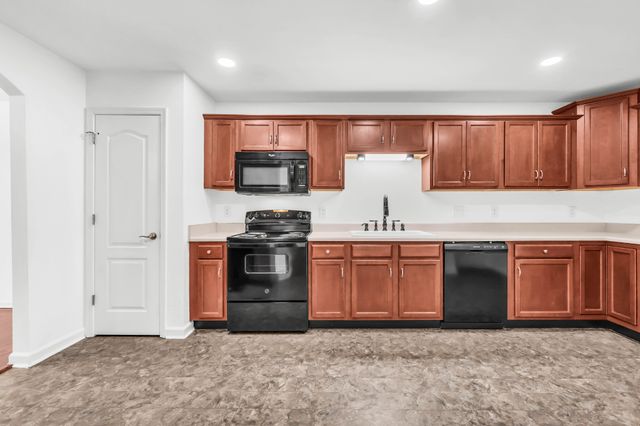 2625 Arthurs Ct, Clarksville, TN 37040