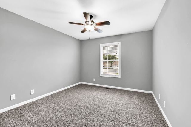2625 Arthurs Ct, Clarksville, TN 37040