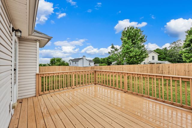 2625 Arthurs Ct, Clarksville, TN 37040