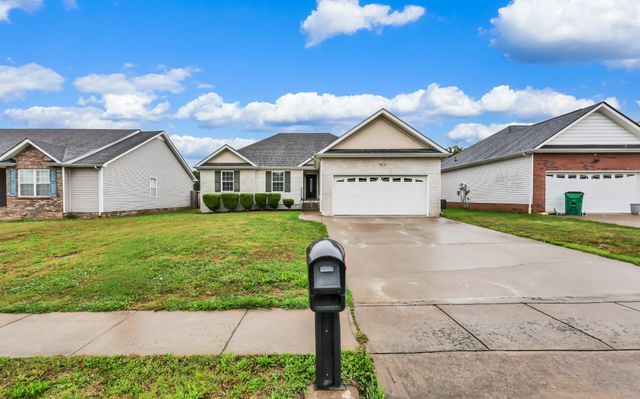 2625 Arthurs Ct, Clarksville, TN 37040