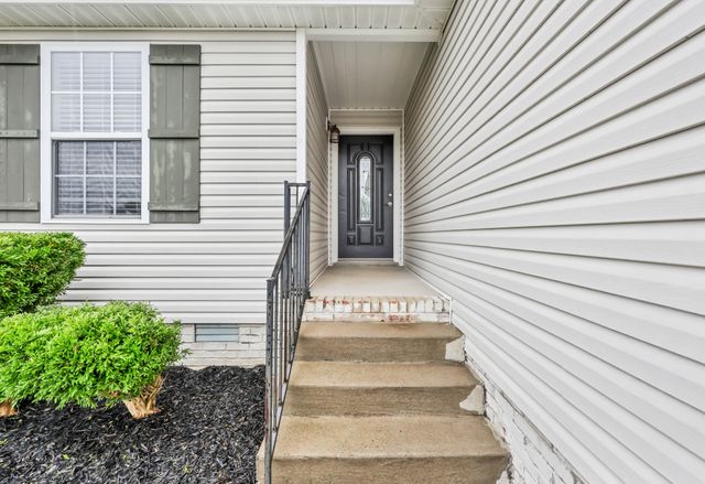 2625 Arthurs Ct, Clarksville, TN 37040