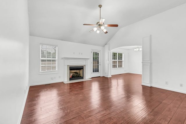 2625 Arthurs Ct, Clarksville, TN 37040
