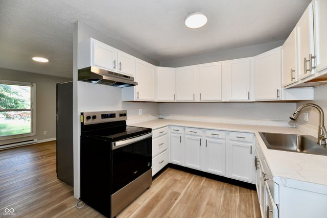 955 N Belmont Avenue, Indianapolis, IN 46222