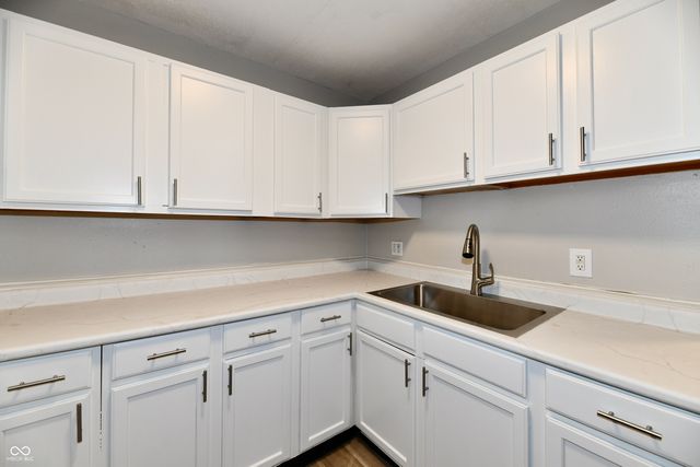955 N Belmont Avenue, Indianapolis, IN 46222