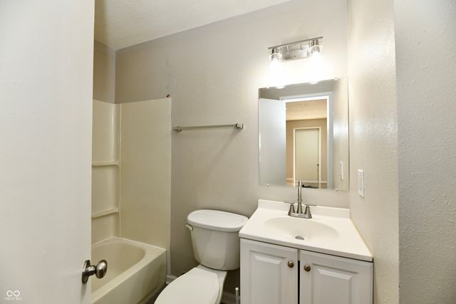 955 N Belmont Avenue, Indianapolis, IN 46222
