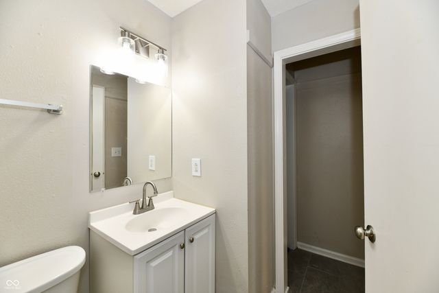 955 N Belmont Avenue, Indianapolis, IN 46222