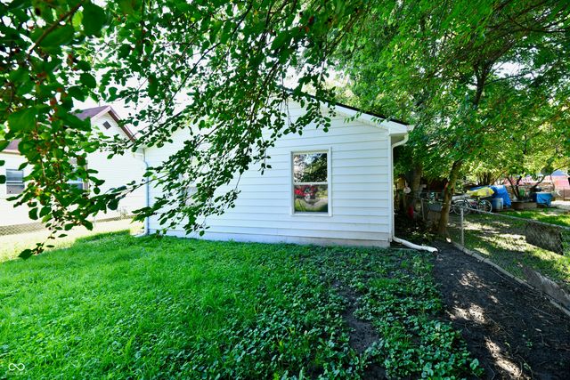955 N Belmont Avenue, Indianapolis, IN 46222