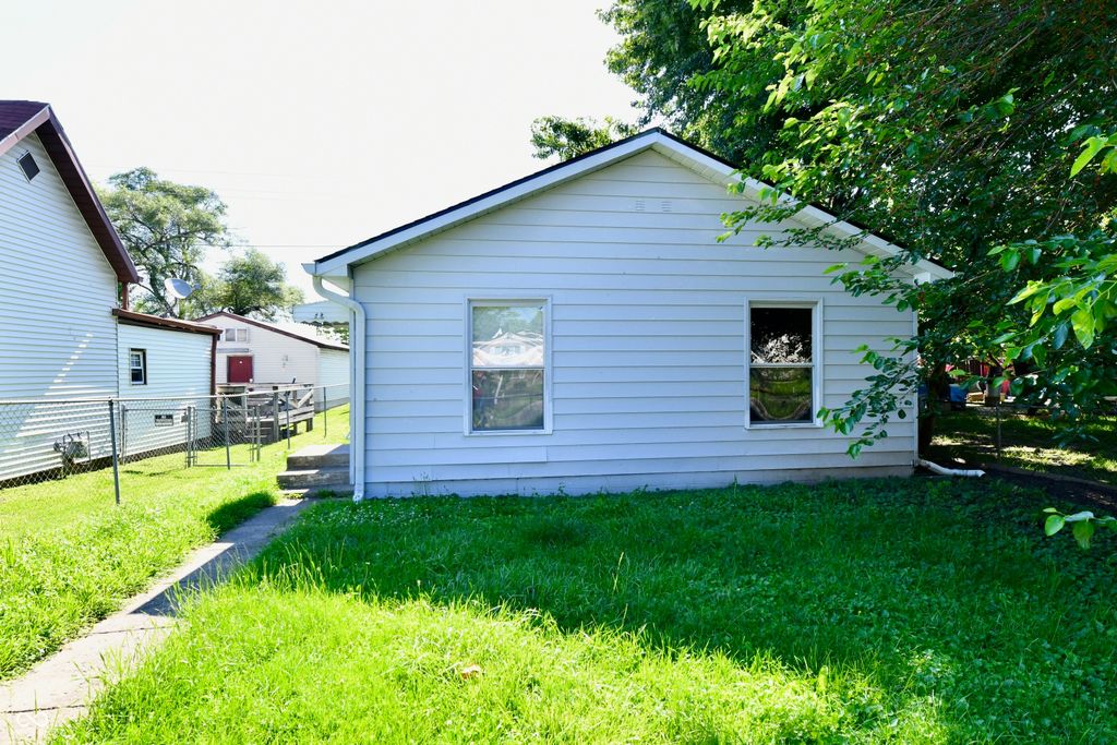 955 N Belmont Avenue, Indianapolis, IN 46222