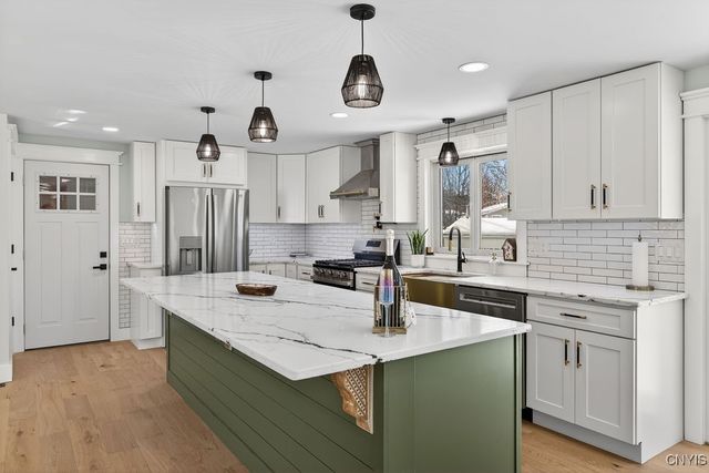 119 Gulino Avenue, Camillus, NY 13031