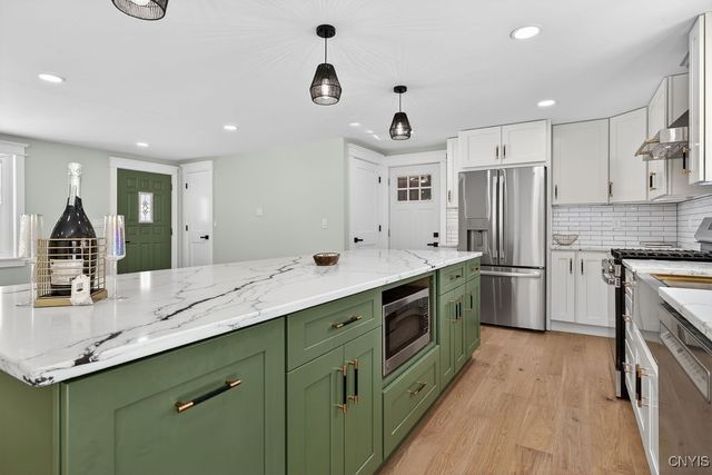 119 Gulino Avenue, Camillus, NY 13031