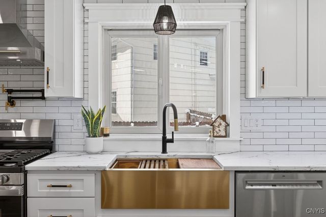 119 Gulino Avenue, Camillus, NY 13031