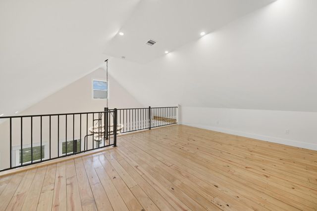 16334 Farm To Market Road 2620, Bedias, TX 77831