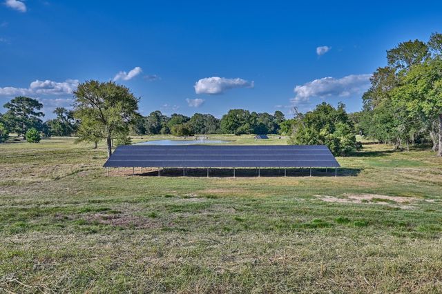 16334 Farm To Market Road 2620, Bedias, TX 77831