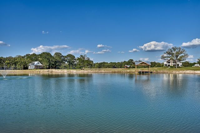 16334 Farm To Market Road 2620, Bedias, TX 77831