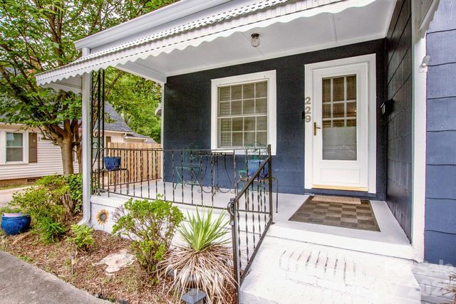 229 E Mcneely Avenue, Mooresville, NC 28115