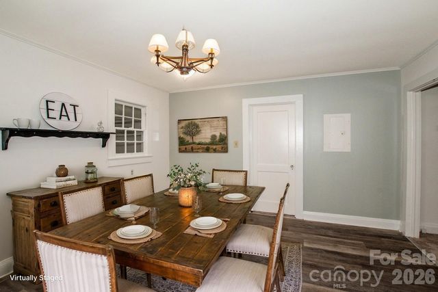 229 E Mcneely Avenue, Mooresville, NC 28115