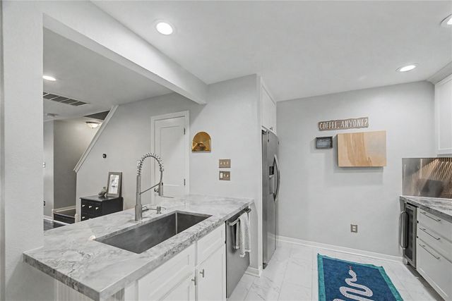 1104 Buckner Street, Houston, TX 77019