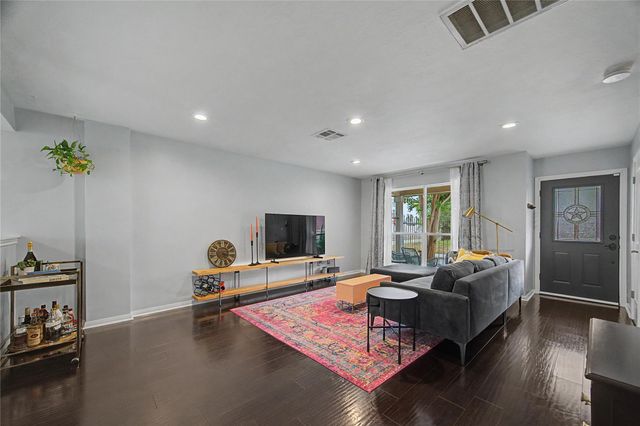1104 Buckner Street, Houston, TX 77019