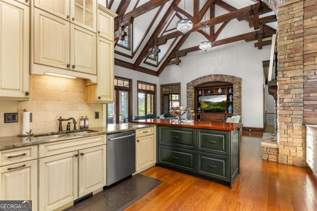 1090 Spring Creek, Greensboro, GA 30642