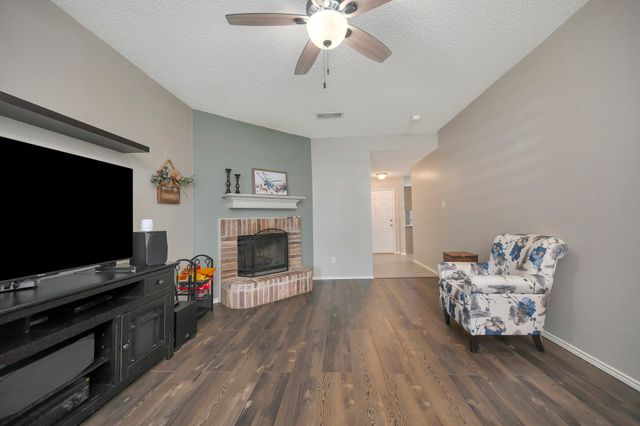 6354 Stonewater Bend Trail, Fort Worth, TX 76179