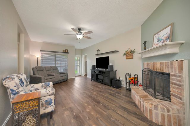 6354 Stonewater Bend Trail, Fort Worth, TX 76179