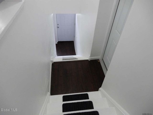 61 14th Street, Troy, NY 12180