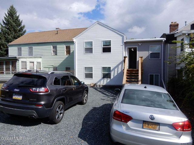 61 14th Street, Troy, NY 12180