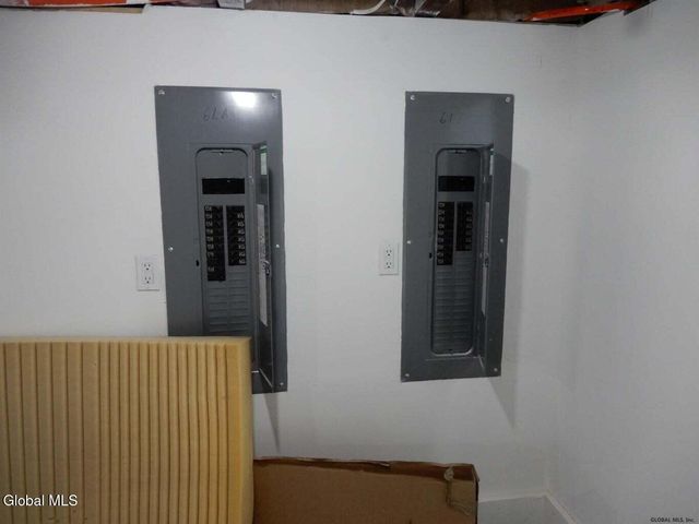 61 14th Street, Troy, NY 12180