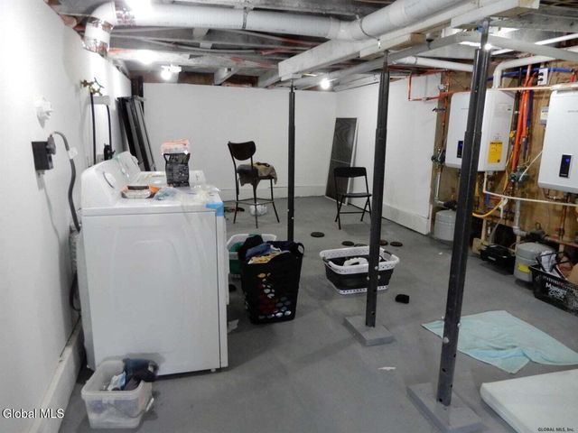 61 14th Street, Troy, NY 12180