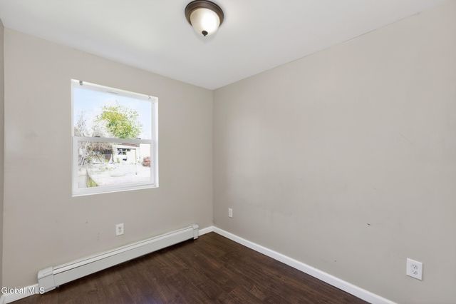 61 14th Street, Troy, NY 12180