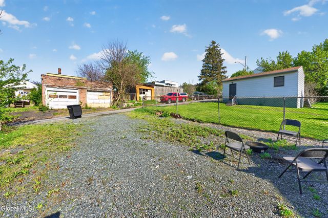 61 14th Street, Troy, NY 12180