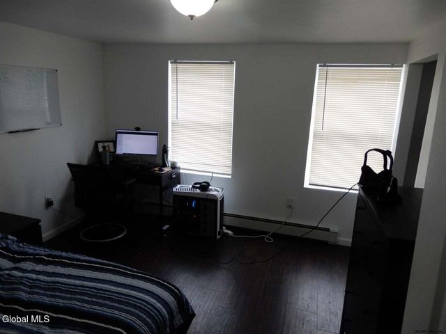 61 14th Street, Troy, NY 12180