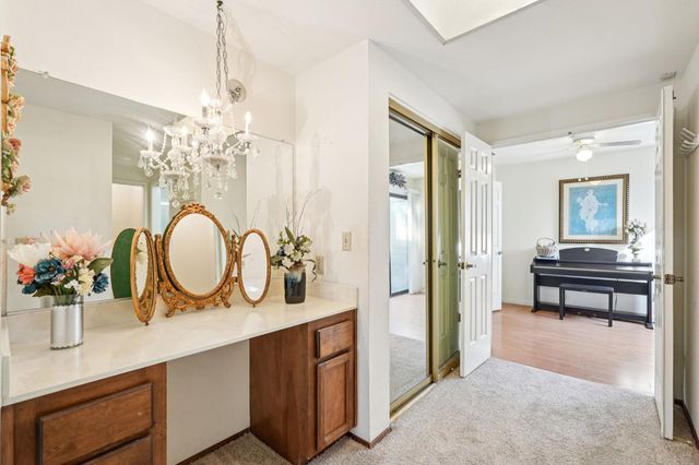 8137 Rose Vine Ln, Fair Oaks, CA 95628