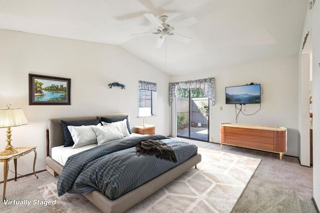 8137 Rose Vine Ln, Fair Oaks, CA 95628