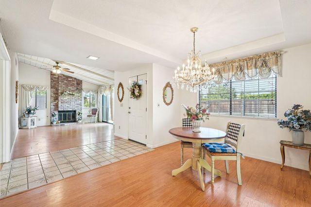 8137 Rose Vine Ln, Fair Oaks, CA 95628