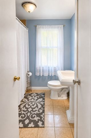52 Dodge Rd, Brockton, MA 02302