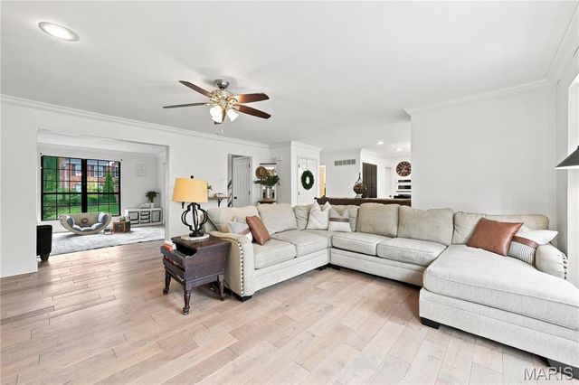 429 Beacon Point Lane, Wildwood, MO 63040