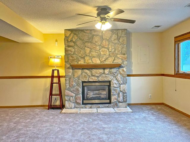 17446 Goldenview Avenue, Lakeville, MN 55044