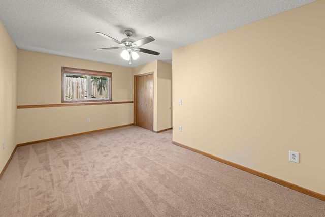 17446 Goldenview Avenue, Lakeville, MN 55044