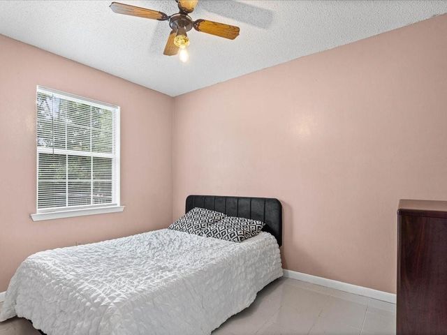 6875 Williamsburg Court, Irvington, AL 36544