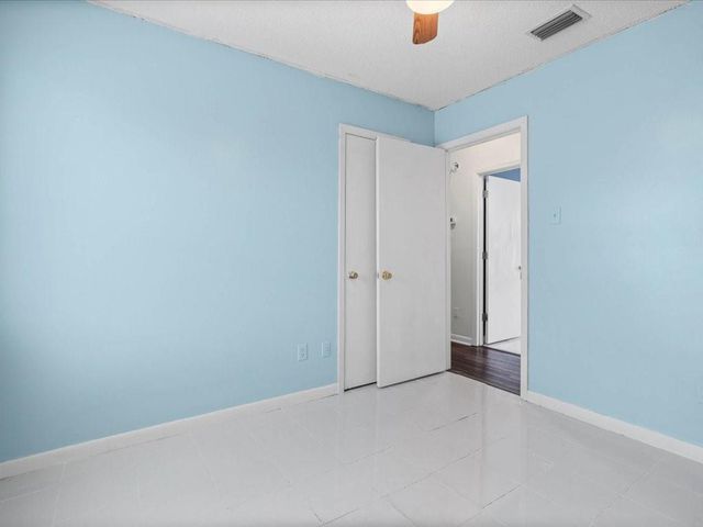 6875 Williamsburg Court, Irvington, AL 36544