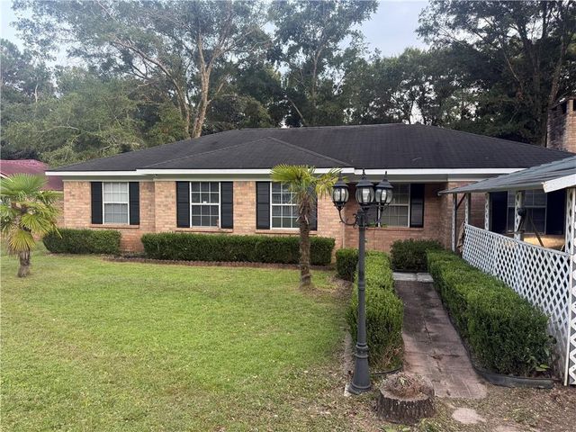 6875 Williamsburg Court, Irvington, AL 36544
