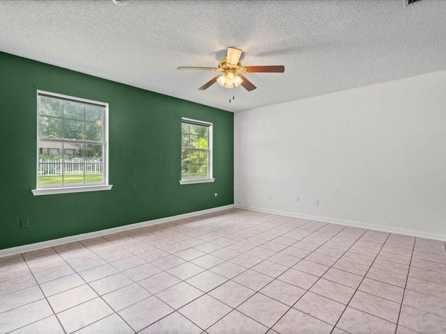 6875 Williamsburg Court, Irvington, AL 36544