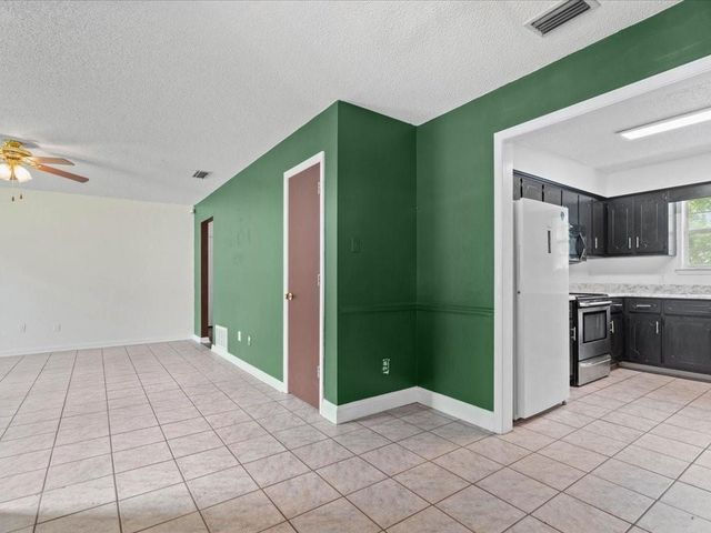 6875 Williamsburg Court, Irvington, AL 36544