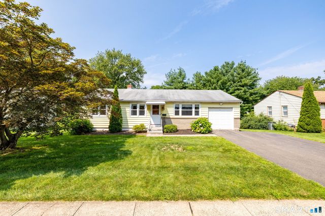 632 Circular Avenue, Hamden, CT 06514