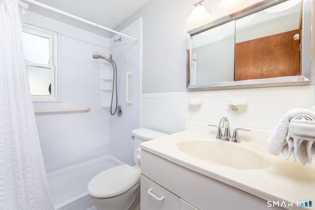 632 Circular Avenue, Hamden, CT 06514